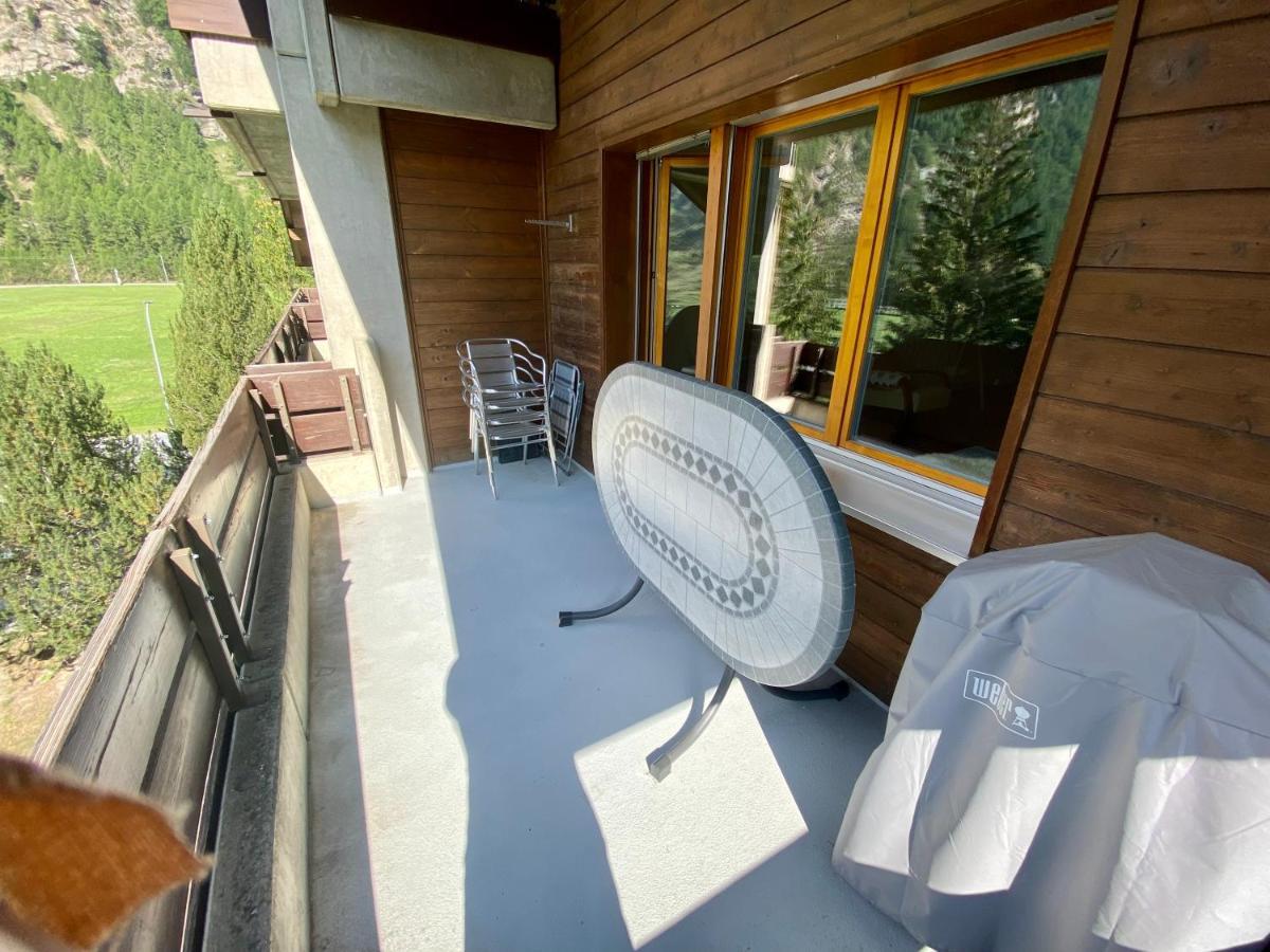 Moderne Dachwohnung Naehe Zermatt Mit Balkon Täsch Zewnętrze zdjęcie