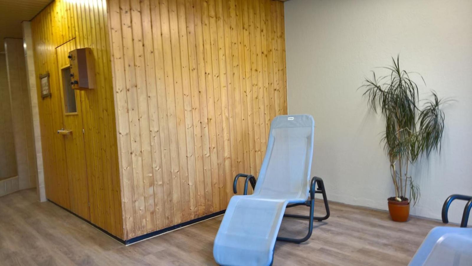 Moderne Dachwohnung Naehe Zermatt Mit Balkon Täsch Zewnętrze zdjęcie
