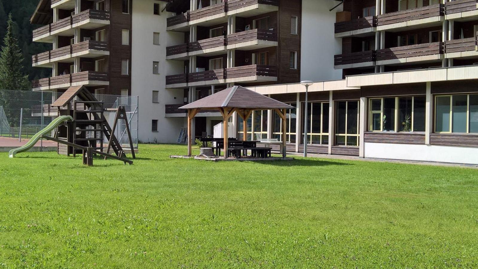 Moderne Dachwohnung Naehe Zermatt Mit Balkon Täsch Zewnętrze zdjęcie