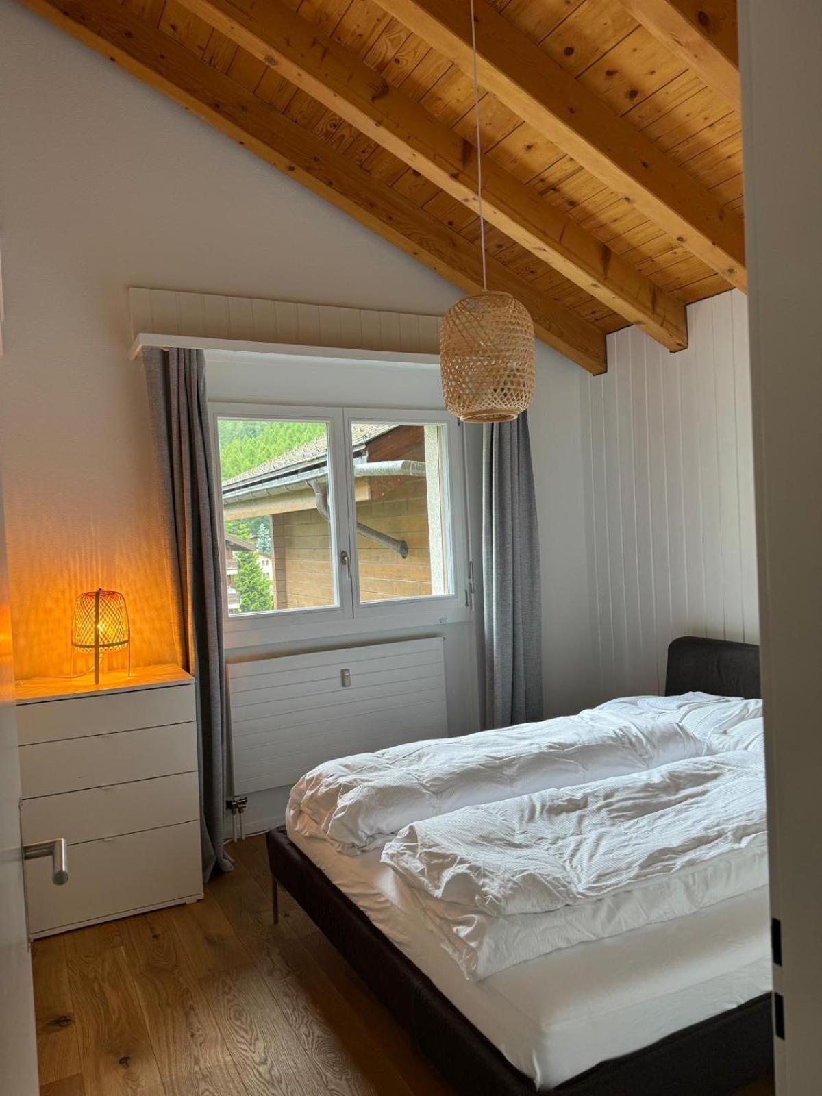 Moderne Dachwohnung Naehe Zermatt Mit Balkon Täsch Zewnętrze zdjęcie